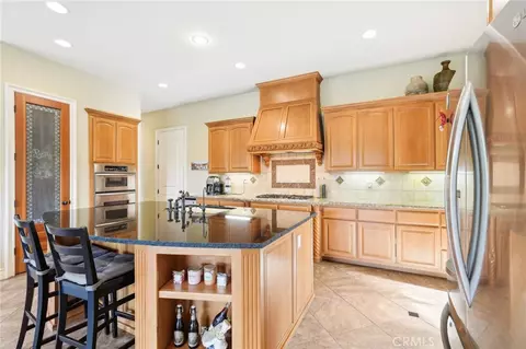 Kitchen - 32509 Hupa Dr, Temecula, CA 92592 photo 3 of 4