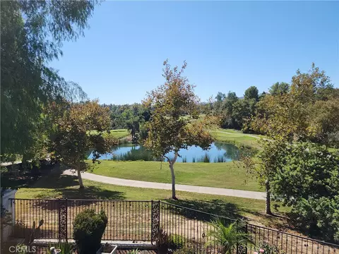 View/Area - 32509 Hupa Dr, Temecula, CA 92592 photo 6 of 13
