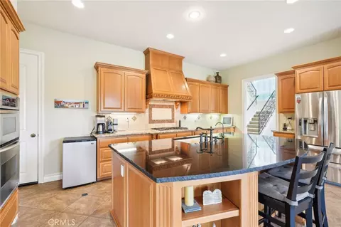 Kitchen - 32509 Hupa Dr, Temecula, CA 92592 photo 4 of 4
