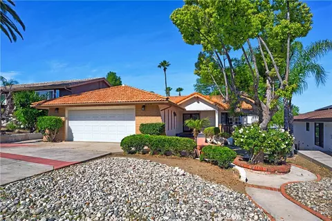 22470 Lighthouse Dr, Canyon Lake, CA 92587