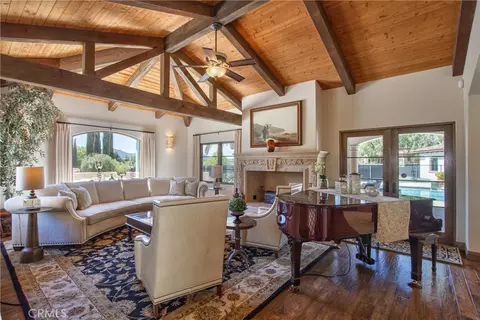 Living - 31280 Pescado, Temecula, CA 92592 photo 2 of 6