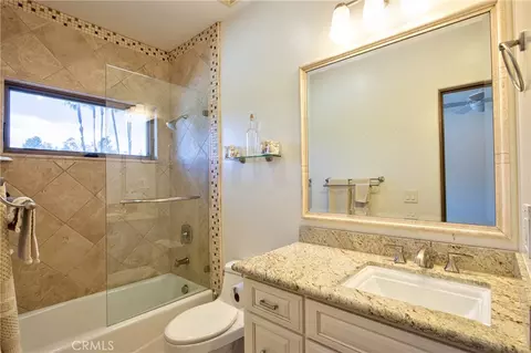 Bath - 31280 Pescado, Temecula, CA 92592 photo 7 of 11