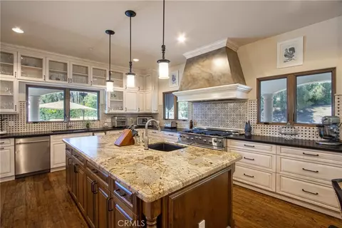 Kitchen - 31280 Pescado, Temecula, CA 92592 photo 2 of 4