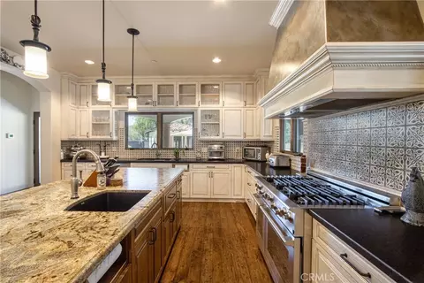 Kitchen - 31280 Pescado, Temecula, CA 92592 photo 3 of 4