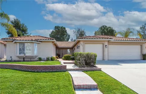 Exterior - 2591 Peach Tree, Hemet, CA 92545 photo 2 of 8