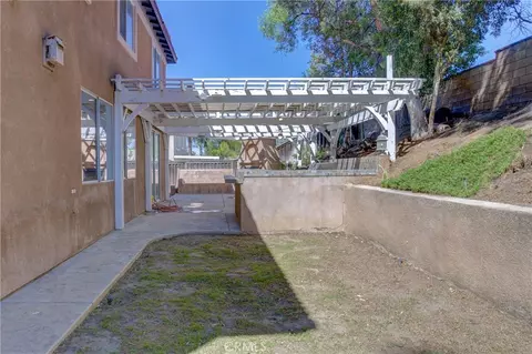 Exterior - 8034 Palm Vw, Riverside, CA 92508 photo 6 of 9