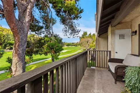 Exterior - 4125 Pinehurst Ct, Fallbrook, CA 92028 photo 5 of 10