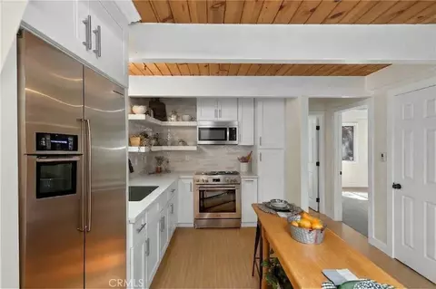 Kitchen - 26980 Everest, Lake Arrowhead, CA 92352 photo 2 of 5