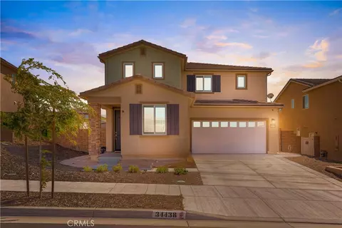 34438 Coconut Cir, Winchester, CA 92596