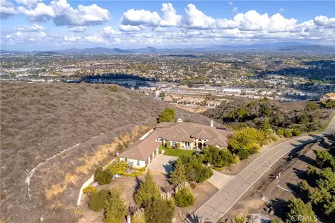 View/Area - 44195 Via Horca, Temecula, CA 92590 photo 5 of 9