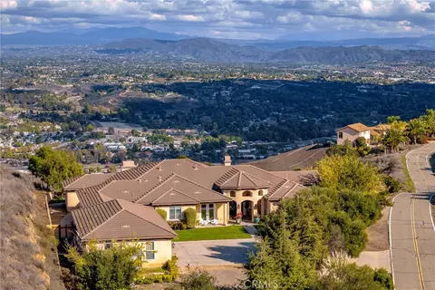 View/Area - 44195 Via Horca, Temecula, CA 92590 photo 4 of 9