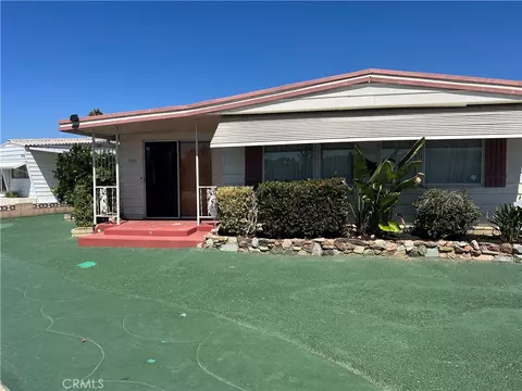 900 W Johnston, Hemet, CA 92543