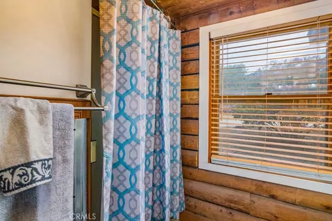 Bath - 37325 Bohlen, Anza, CA 92539 photo 3 of 3
