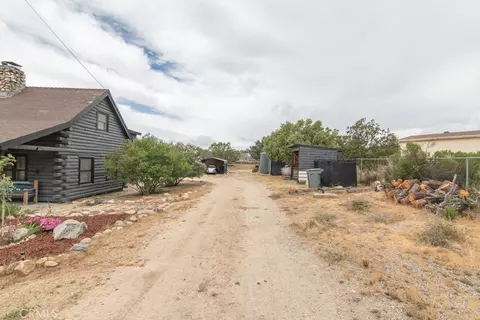 Exterior - 37325 Bohlen, Anza, CA 92539 photo 6 of 15