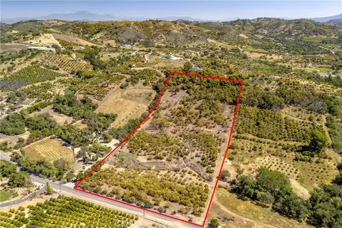 14 Carancho Rd, Temecula, CA 92590 photo 3