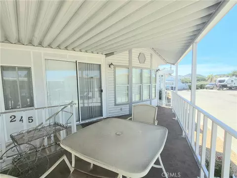 1295 S Cawston #245, Hemet, CA 92545