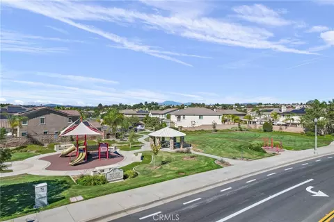 View/Area - 45575 Hawk Ct, Temecula, CA 92592 photo 7 of 7