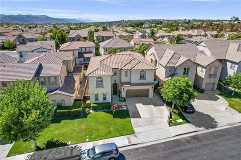 View/Area - 45575 Hawk Ct, Temecula, CA 92592 photo 1 of 7
