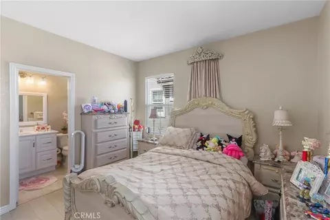 Bedroom - 45575 Hawk Ct, Temecula, CA 92592 photo 2 of 7