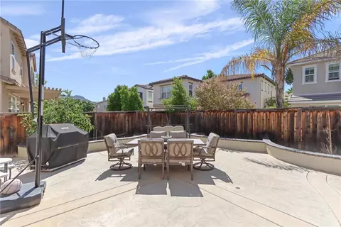 Exterior - 45575 Hawk Ct, Temecula, CA 92592 photo 7 of 14