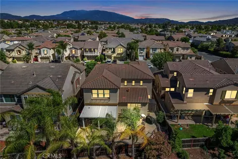 View/Area - 45575 Hawk Ct, Temecula, CA 92592 photo 4 of 7
