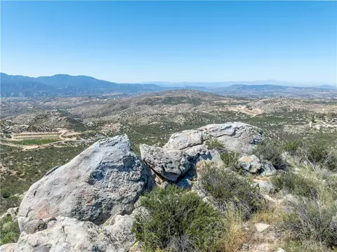 23 Ruben Dr, Aguanga, CA 92536