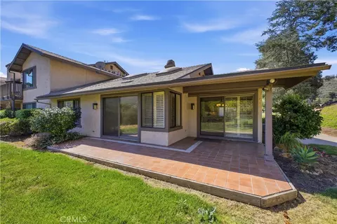 1720 Pala Lk, Fallbrook, CA 92028