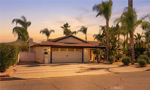 23509 Cutter Dr, Canyon Lake, CA 92587