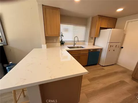 Kitchen - 39649 Oak Clf, Temecula, CA 92591 photo 3 of 9