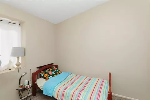 Bedroom - 39649 Oak Clf, Temecula, CA 92591 photo 5 of 5
