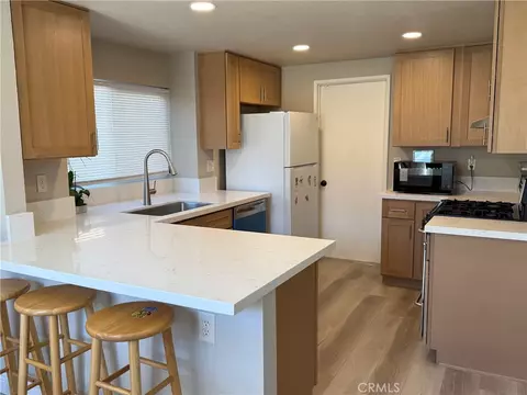 Kitchen - 39649 Oak Clf, Temecula, CA 92591 photo 1 of 9