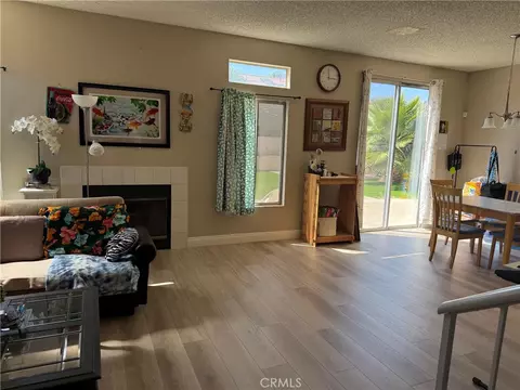Living - 39649 Oak Clf, Temecula, CA 92591 photo 4 of 4