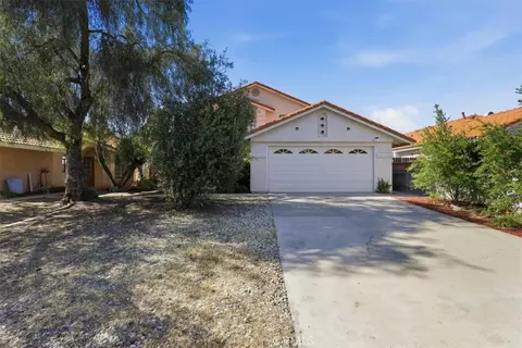 Exterior - 39649 Oak Clf, Temecula, CA 92591 photo 2 of 10