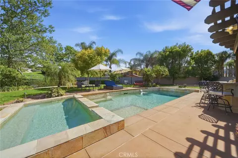 Exterior - 32783 Bijan Ct, Temecula, CA 92592 photo 4 of 9