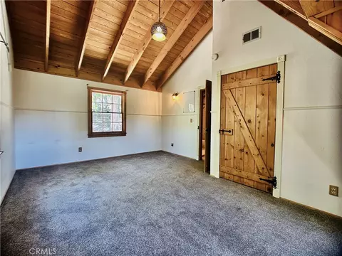 Bedroom - 349 Golf Course Rd, Lake Arrowhead, CA 92352 photo 7 of 13