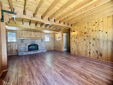 Living - 349 Golf Course Rd, Lake Arrowhead, CA 92352 photo 3 of 8