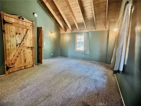 Bedroom - 349 Golf Course Rd, Lake Arrowhead, CA 92352 photo 10 of 13