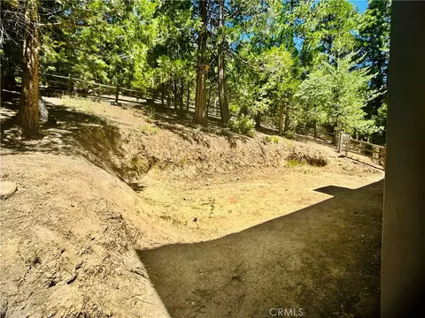 Exterior - 349 Golf Course Rd, Lake Arrowhead, CA 92352 photo 7 of 13