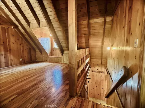 Entry Way - 349 Golf Course Rd, Lake Arrowhead, CA 92352 photo 2 of 2