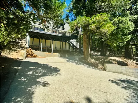 Exterior - 349 Golf Course Rd, Lake Arrowhead, CA 92352 photo 3 of 13
