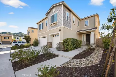 24429 Payton Dr, Lake Elsinore, CA 92532