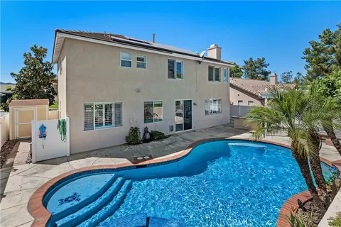 23992 Chatenay Ln, Murrieta, CA 92562