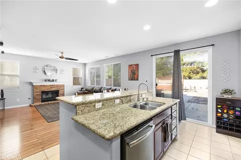 Kitchen - 46212 Pinon Pne, Temecula, CA 92592 photo 4 of 4