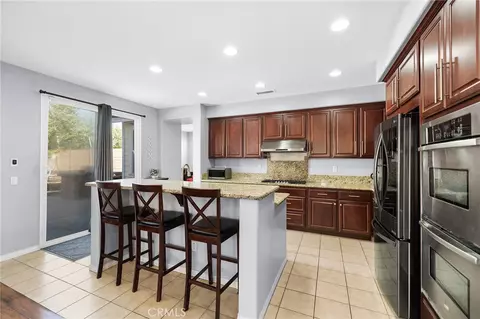 Kitchen - 46212 Pinon Pne, Temecula, CA 92592 photo 1 of 4