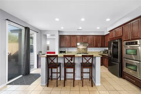 Kitchen - 46212 Pinon Pne, Temecula, CA 92592 photo 2 of 4