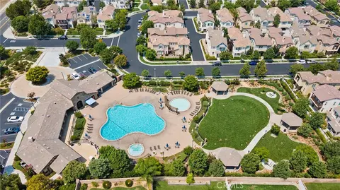 View/Area - 46212 Pinon Pne, Temecula, CA 92592 photo 11 of 14