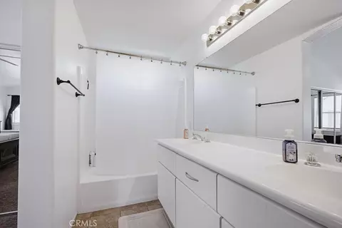 Bath - 16248 Twilight, Riverside, CA 92503 photo 4 of 4