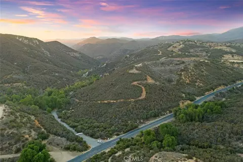 1 La Cresta Highlands Cir, Murrieta, CA 92562