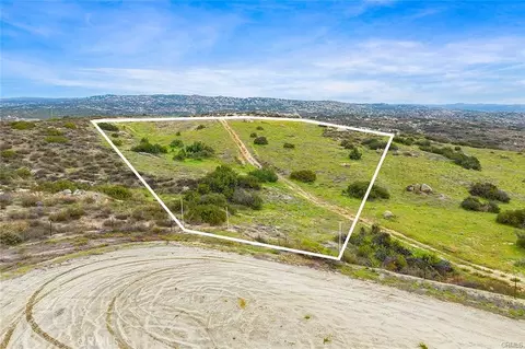 41120 Jojoba Hls, Aguanga, CA 92536