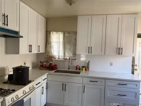 Kitchen - 6221 Heliotrope, Bell, CA 90201 photo 2 of 5